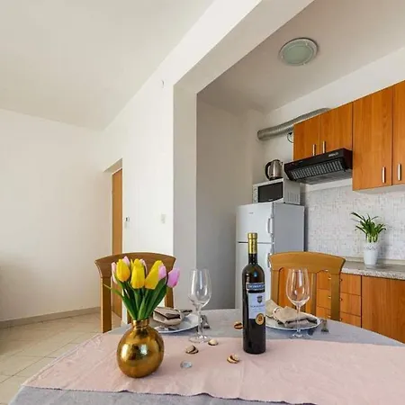 Anamarija - One Bedroom With Balcony - 3 Апартаменты